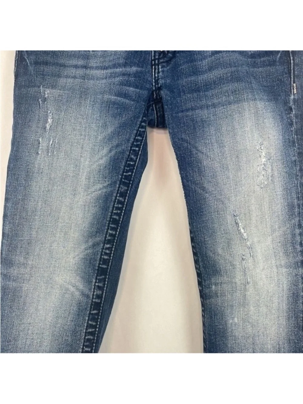 Miss Me Women’s Blue Denim Capri Jeans Low Rise Embellished Flap Pocket Size 27.